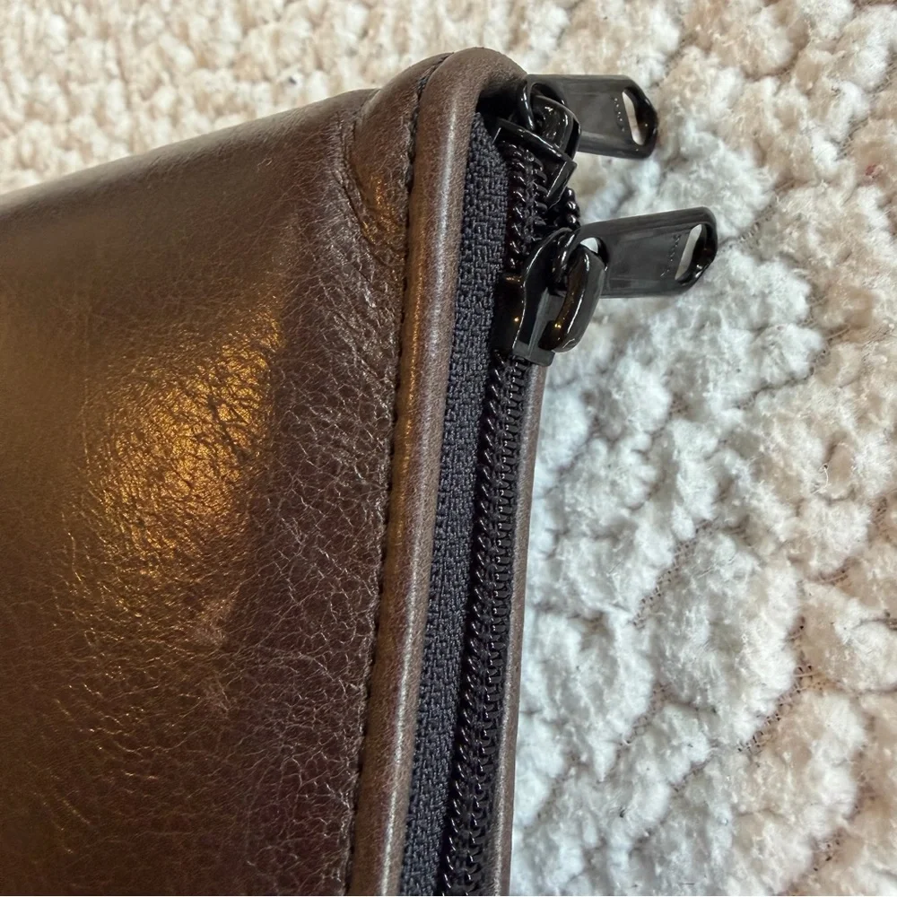 Vintage Folding Travel Mirror – Unique 3-Panel Stand Design